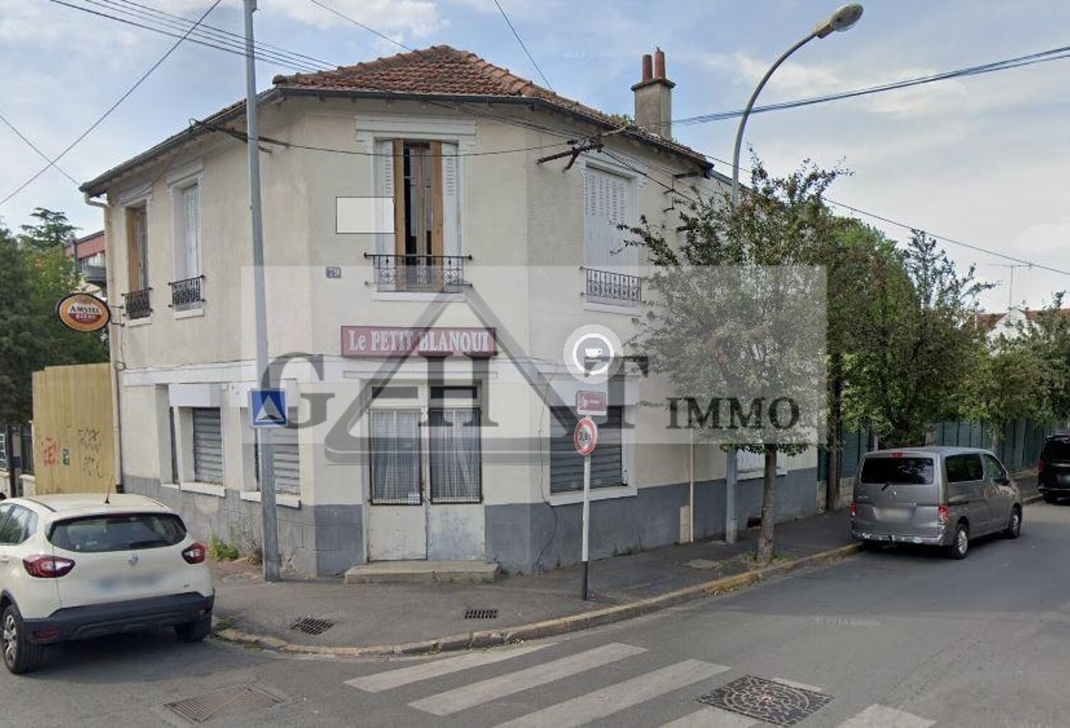 Local commercial 214 m² proche RER — photo 1