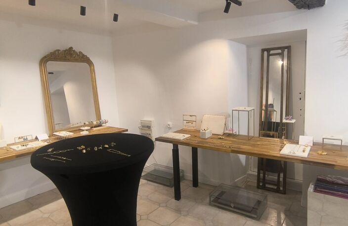 Local commercial — photo 4