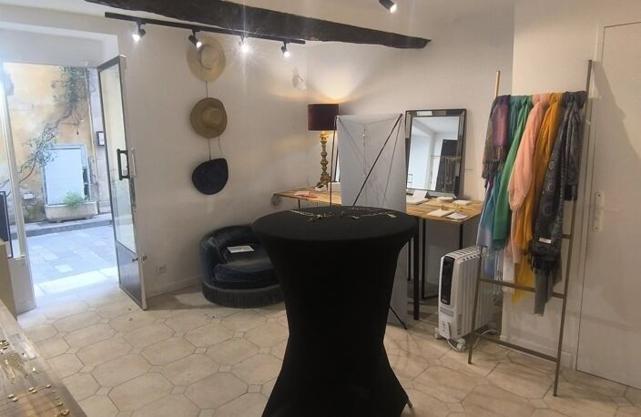 Local commercial — photo 5