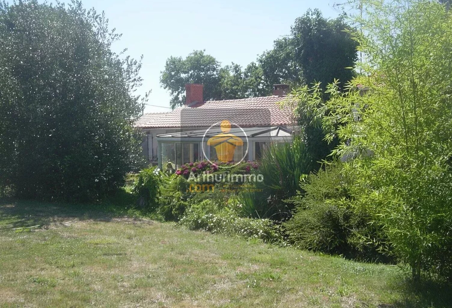 Longère de 130m² avec dépendances — photo 1