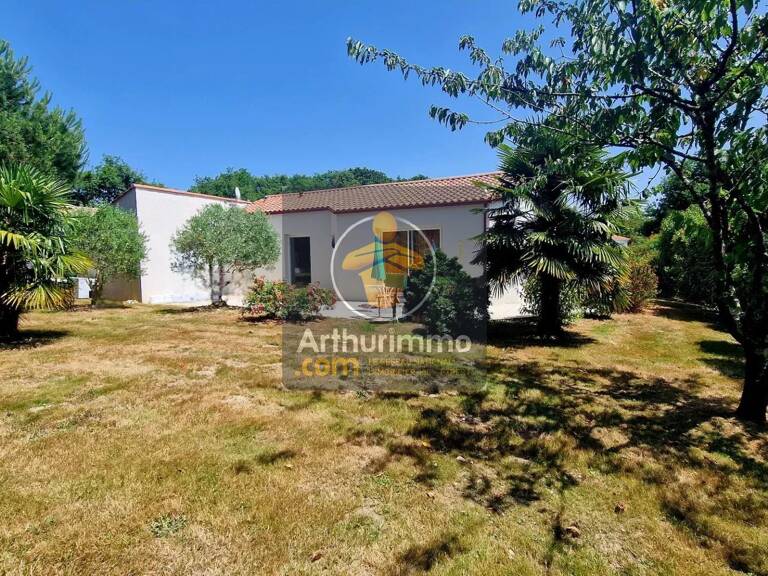 A 5 minutes de Challans, maison de qualité 4 chambres avec 1000m² — photo 1