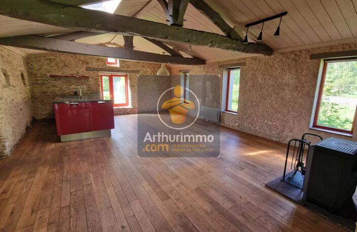 Charmante longère atypique en pierre de 107m² avec piscine et dépendances — photo 4