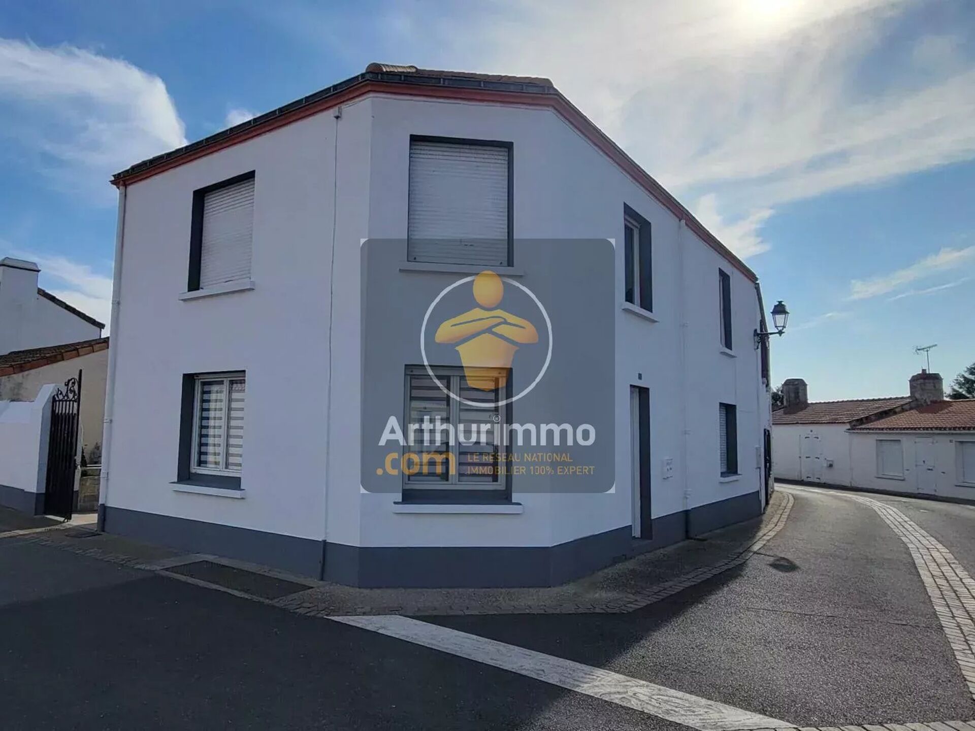 Maison 8 pièces 144 m² · à Bouin · 144 m² · 238 700 €
