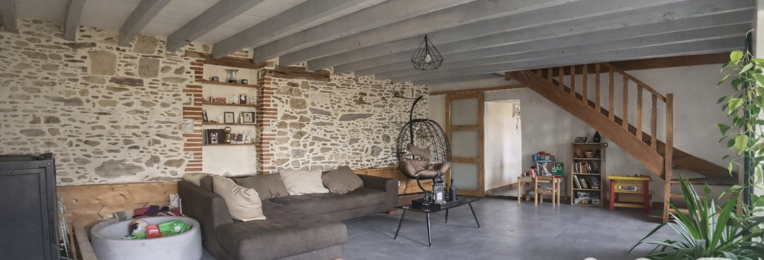 Maison 5 Pièces 187 m² à vendre à Essarts-en-Bocage (85140)