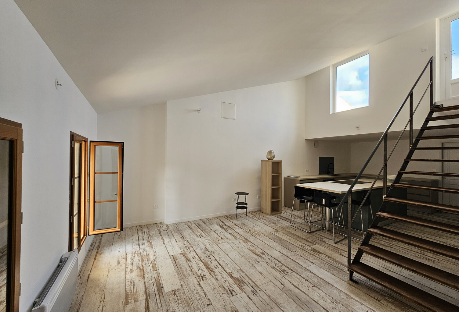 APPARTEMENT RENOVE  91 m2 TYPE 3 AVEC TERRASSE Vue dominante — photo 1