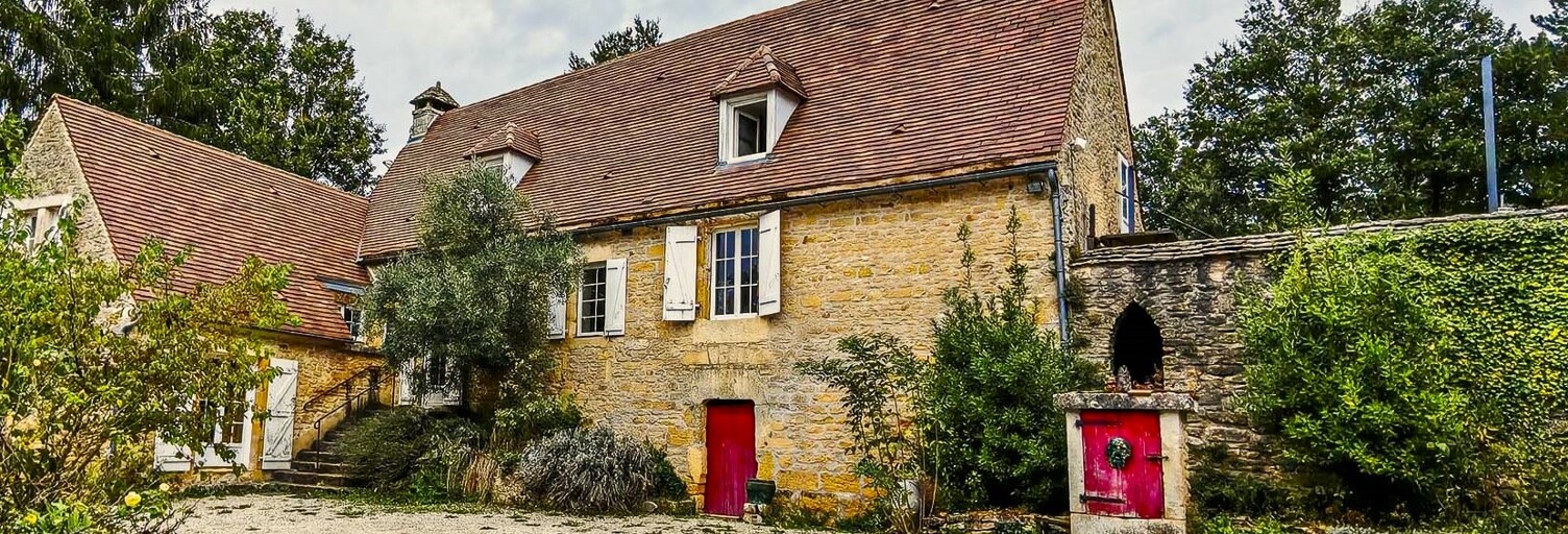 Maison 5 Pièces 139 m² à vendre à La Chapelle-Aubareil (24290)