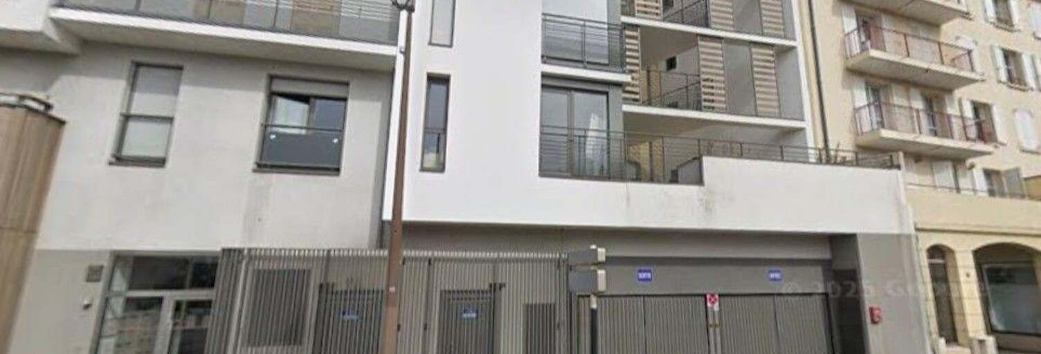 Garage  13 m² à louer à Mantes-la-Jolie (78200)