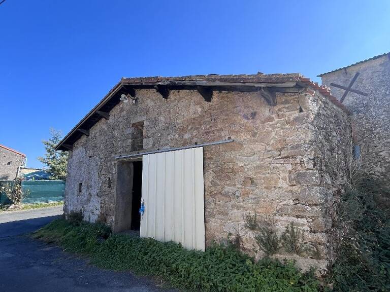 Grange — photo 1