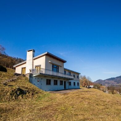 Maison 10 pièces 399000 €