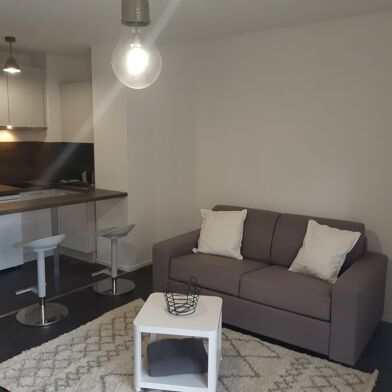 Appartement 1 pièces 560 €