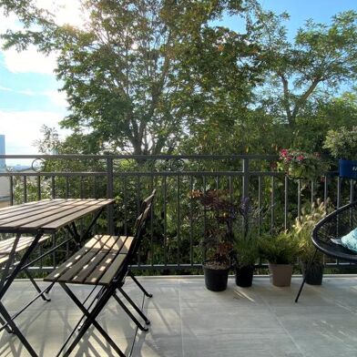 Appartement 3 pièces 2475 €