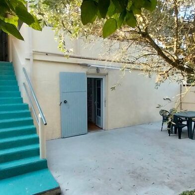 Appartement 5 pièces 950 €