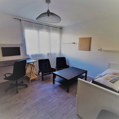 Appartement 3 pièces 580 €