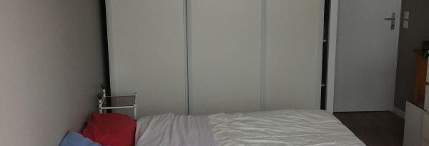 Appartement 1 Pièce 100 m² à louer à Cenon (33150)