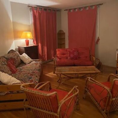 Appartement 3 pièces 1300 €