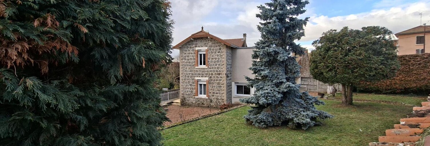 Maison 8 Pièces 130 m² à vendre à Panissières (42360)