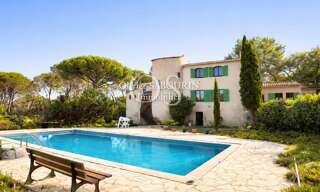 Maison 13 Pièces 422 m² à vendre à Roquebrune-sur-Argens (83520)