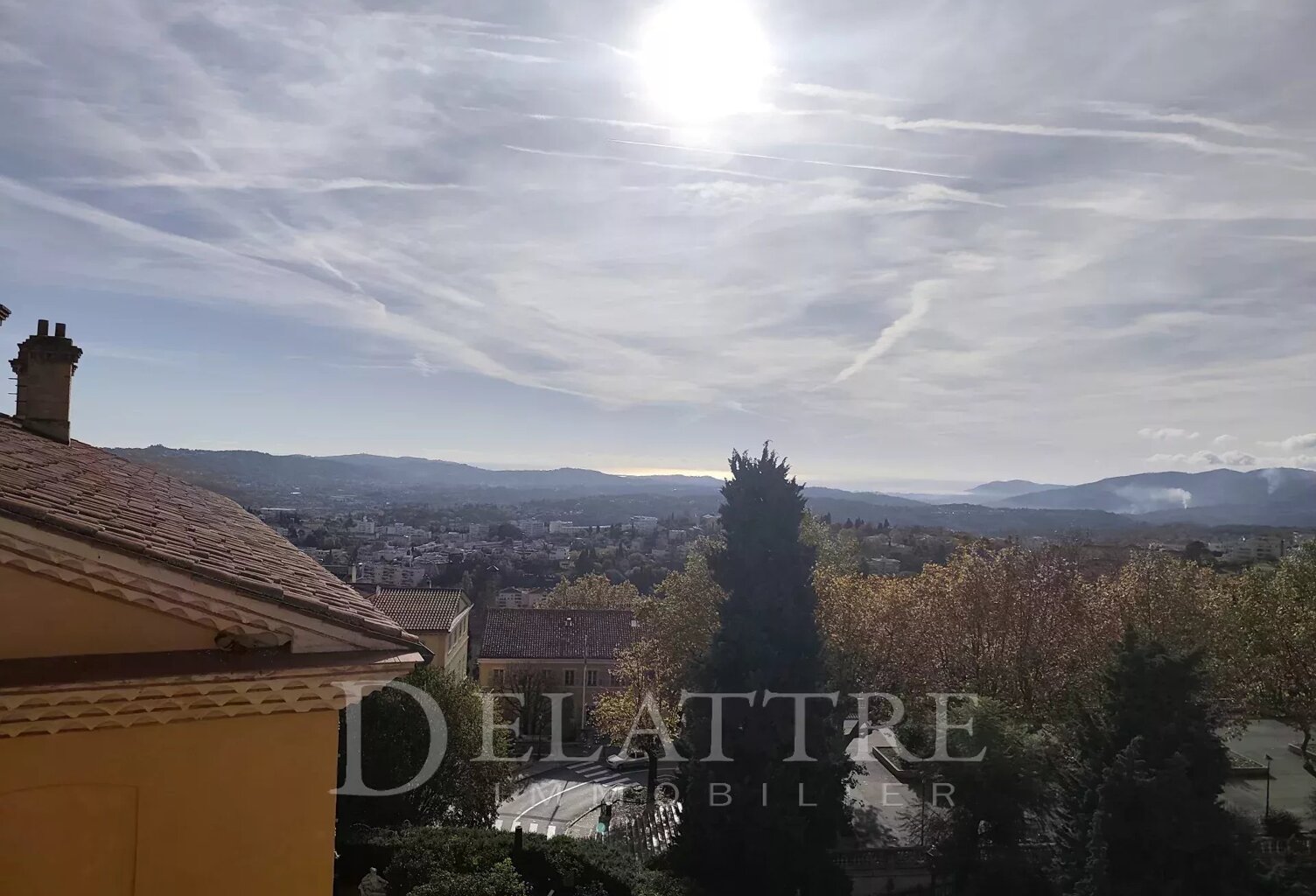 Grasse – Superbe 2 pièces plein sud avec vue mer — photo 1