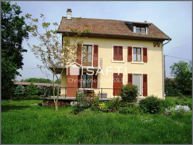 Maison 7 Pieces 5 chambres de 120 m2 sur 30 ares de terrain — photo du bien