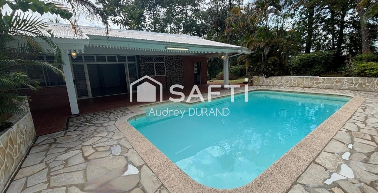 VILLA T5 AVEC PISCINE ET TERRASSE- QUARTIER LARIVOT — photo 1
