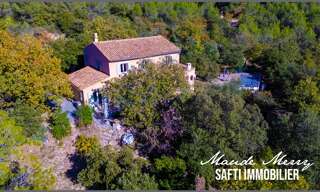 Maison 8 Pièces 170 m² à vendre à La Roquebrussanne (83136)