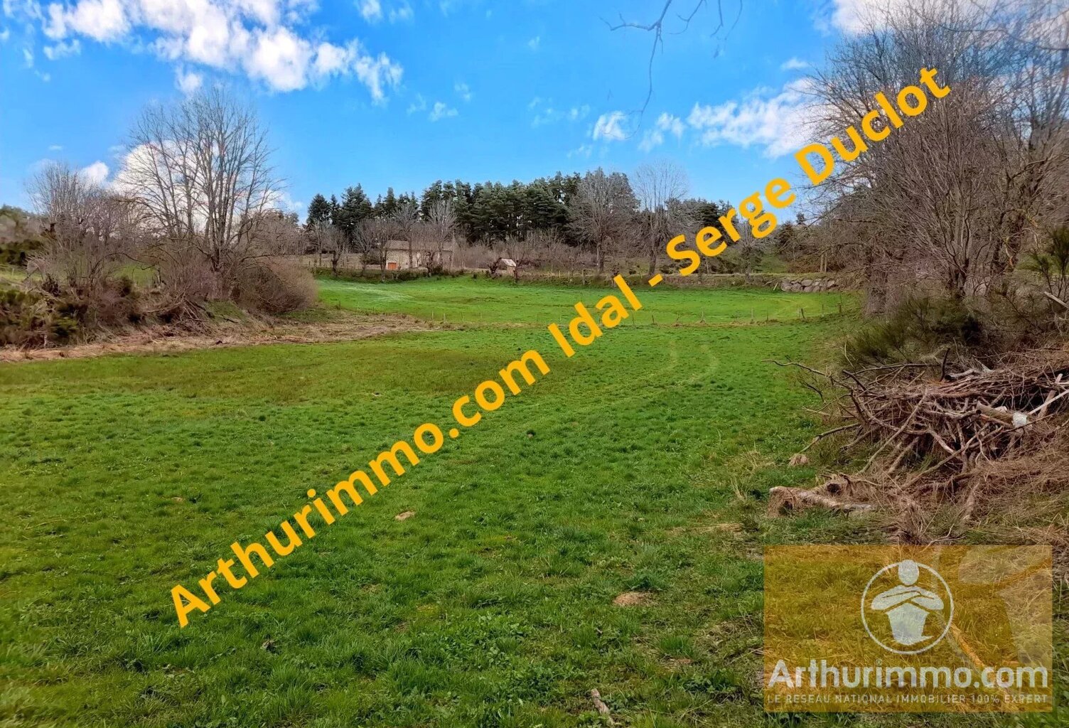 Terrain constructible les laubies 1460 m² — photo 1