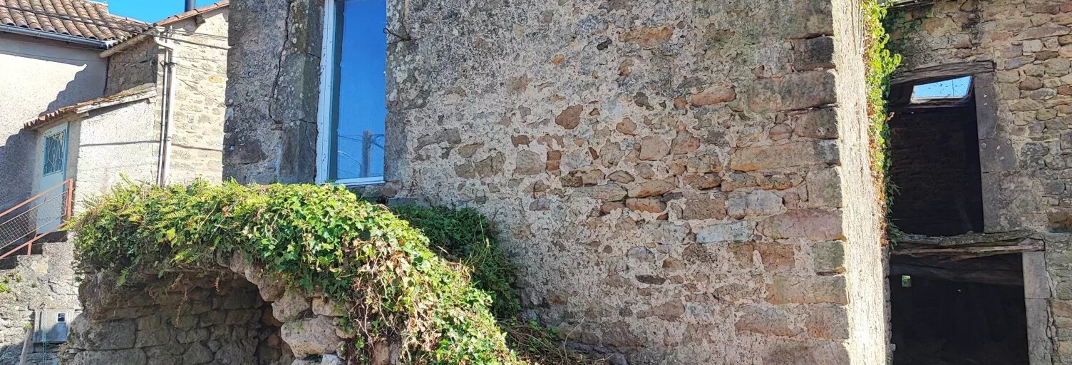 Maison 4 Pièces 110 m² à vendre à Les Costes-Gozon (12400)