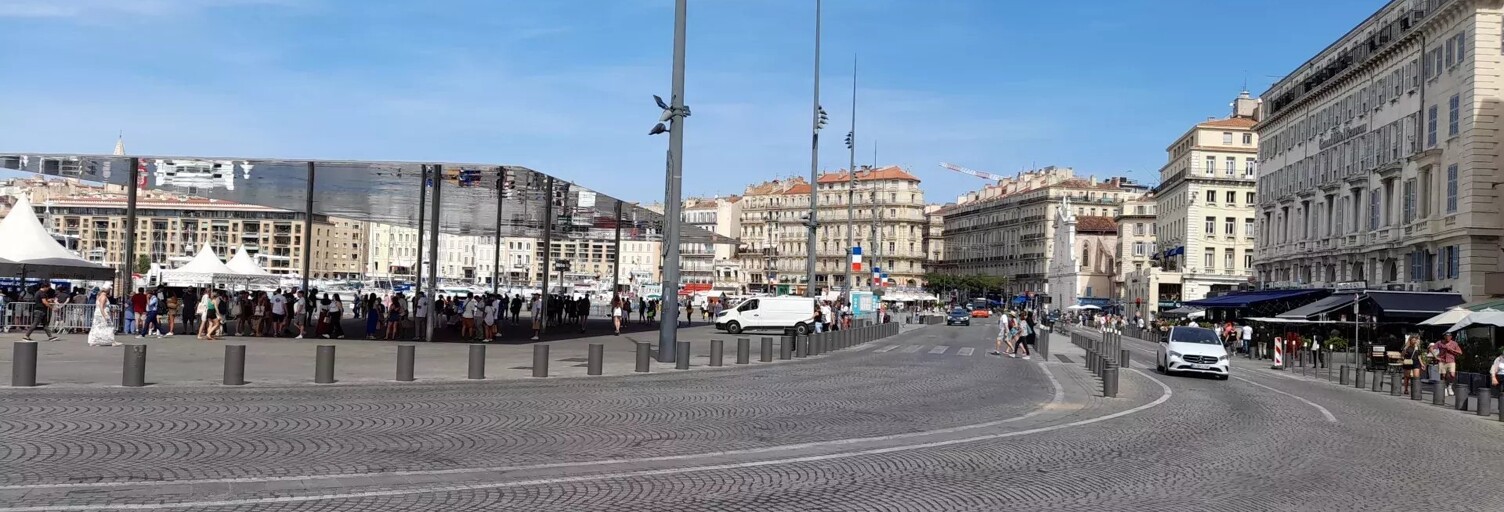 Commerce 2 Pièces 75 m² à vendre à Marseille 1 (13001)