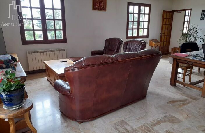 Ensemble immobilier proche de la A75 — photo 3
