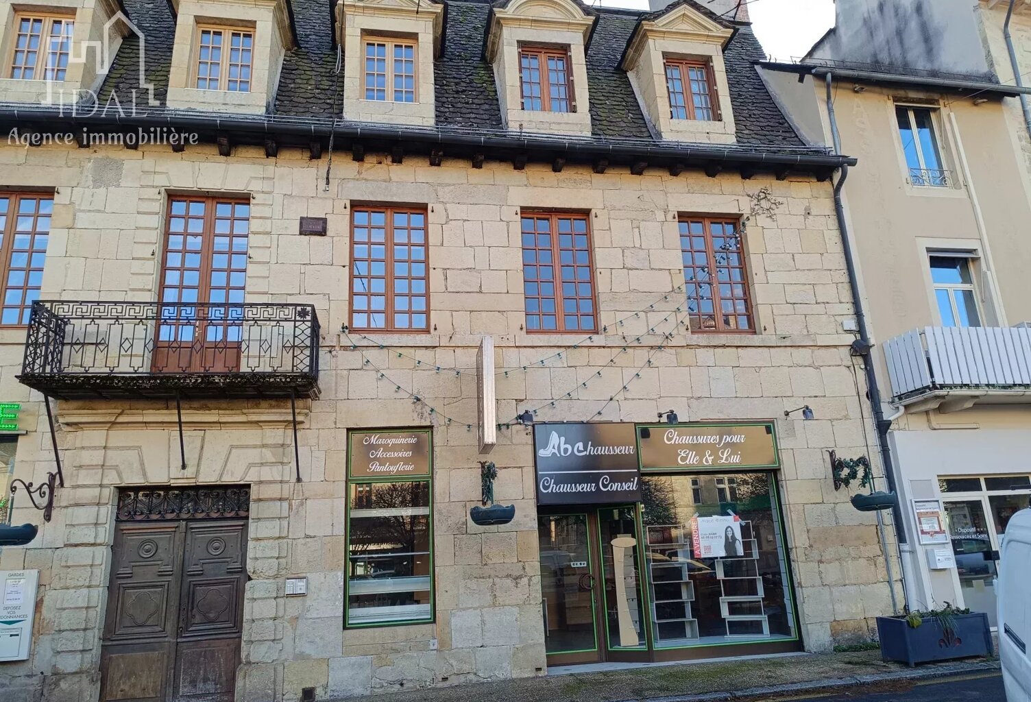 IMMEUBLE — photo 1