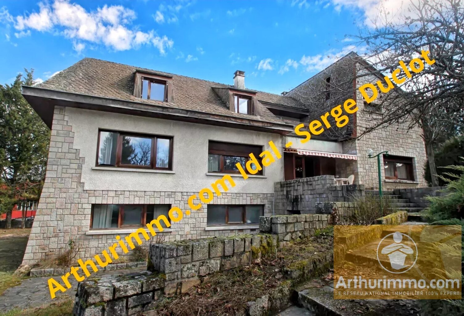 Maison de 272 m² dans un Cadre Verdoyant — photo 1
