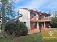 Maison de 272 m² dans un Cadre Verdoyant — photo 3