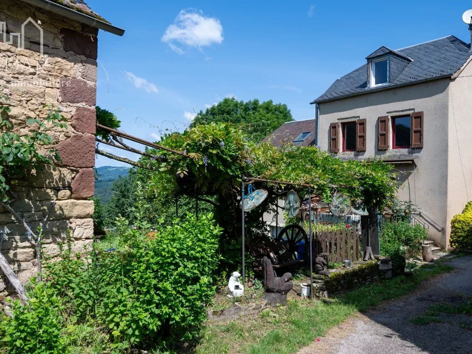 Maison 5 pièces 122 m² · à Saint-Laurent-d'Olt · 122 m² · 178 000 €
