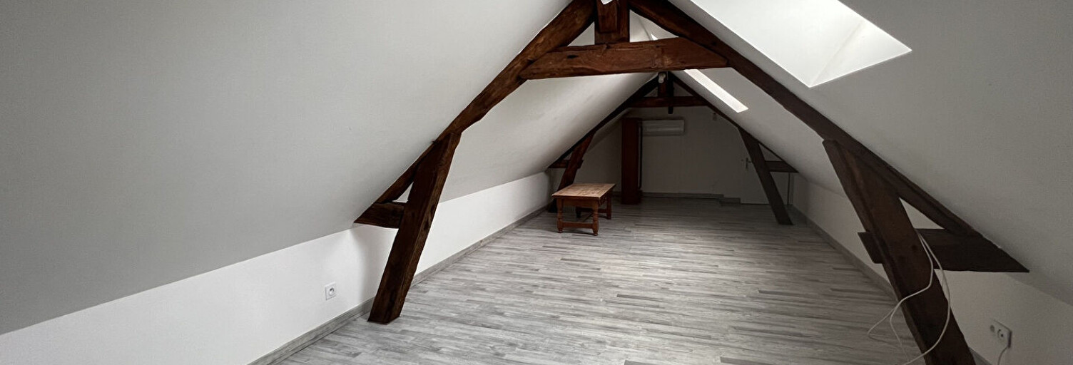 Appartement 2 Pièces 25 m² à louer à Neuville-aux-Bois (45170)