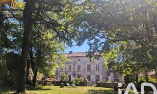 Maison 9 Pièces 294 m² à vendre à Champdeniers (79220)