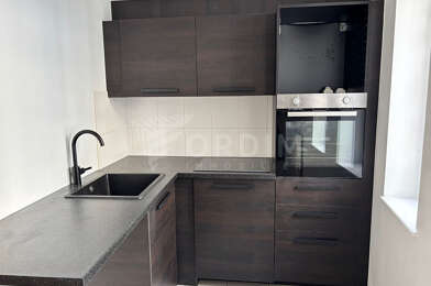 Appartement 3 pièces 876 €