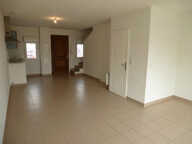 A Louer - appartement à Chateauneuf-Les-Martigues T3 de 62.40 m2, avec 2 places de stationnement, jardinet — photo 2
