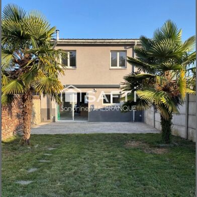 Maison 5 pièces 220500 €