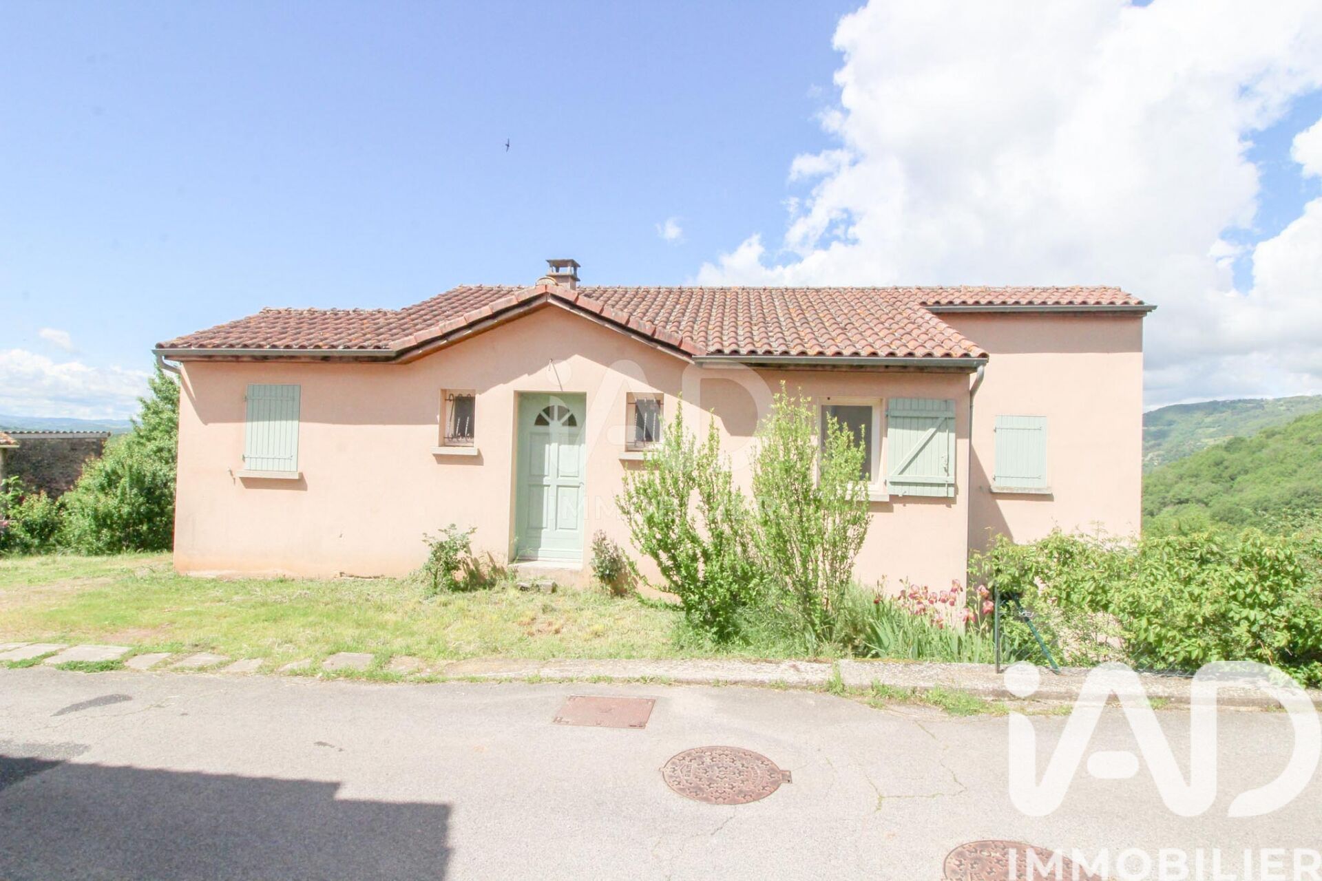 St-Victor-Et-Melvieu - 145m² - 6p. - 4ch.