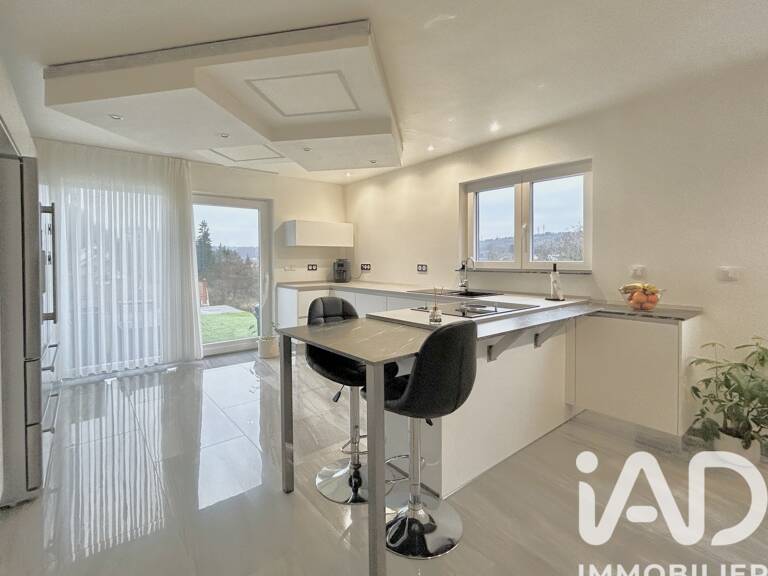 Vente Maison/villa 8 pièces — photo 1