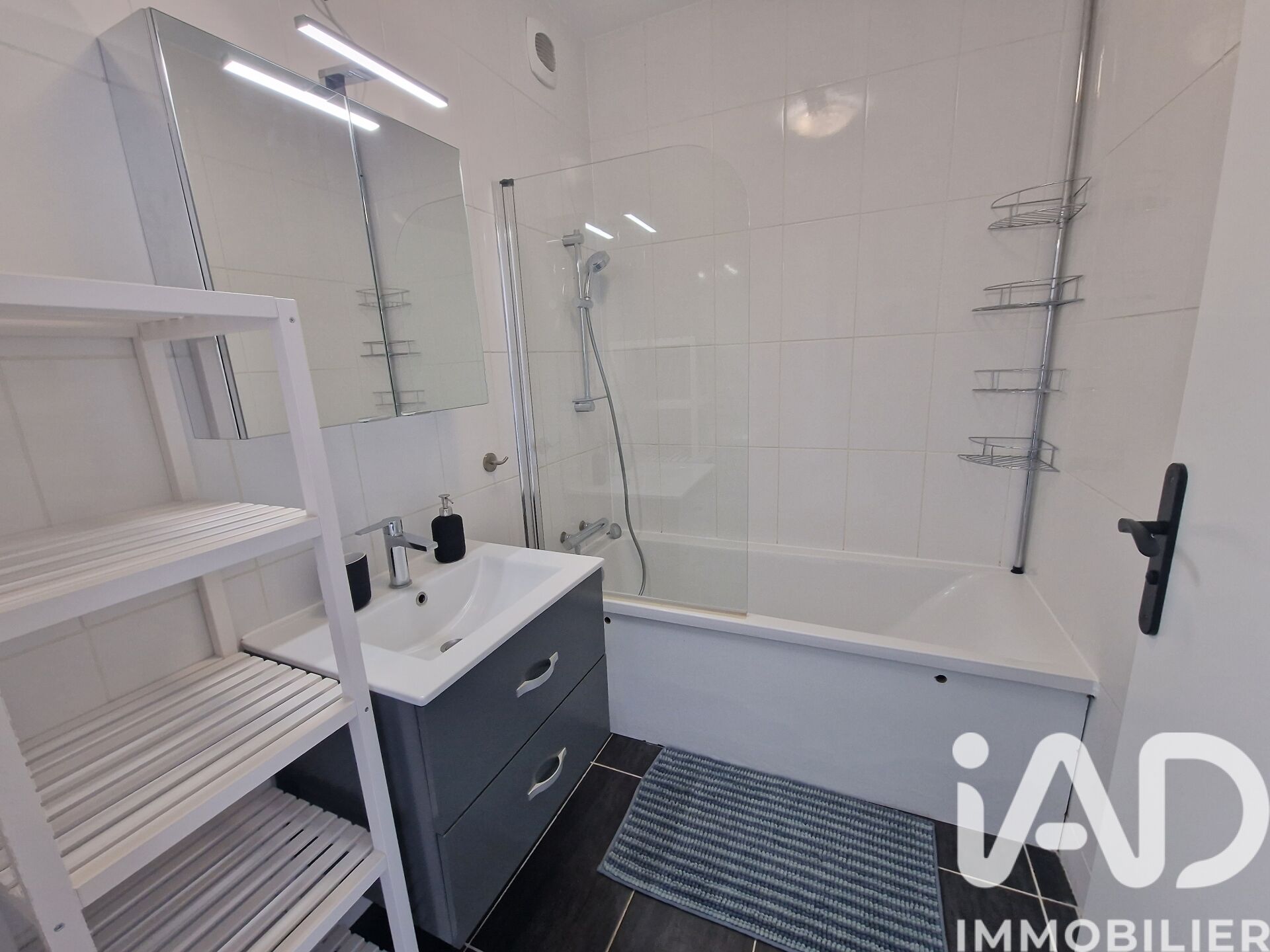 Location Appartement 5 pièces - Photo 4