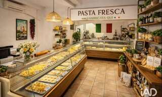 Commerce  60 m² à vendre à Saint-Maximin-la-Sainte-Baume (83470)