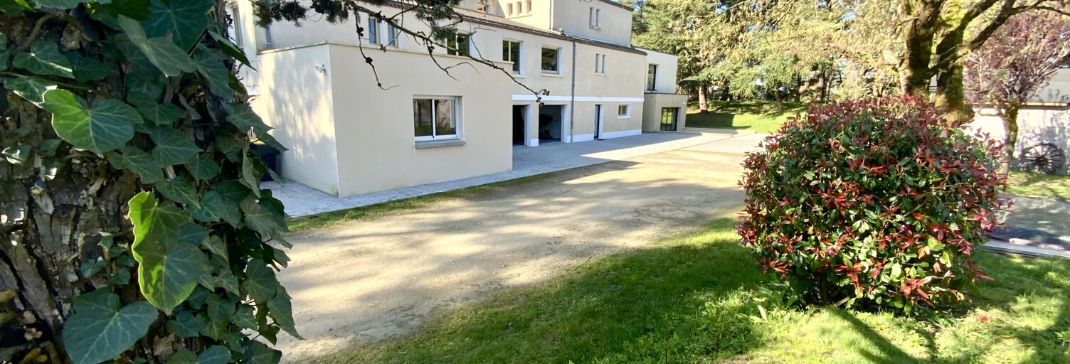 Maison 12 Pièces 525 m² à vendre à Sèvremoine (49230)