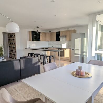 Appartement 5 pièces 214000 €