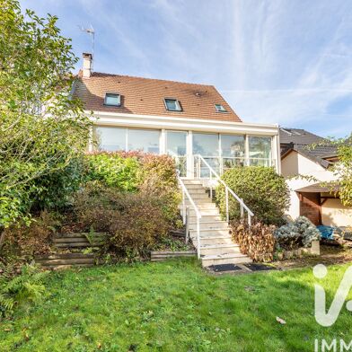 Maison 8 pièces 599000 €