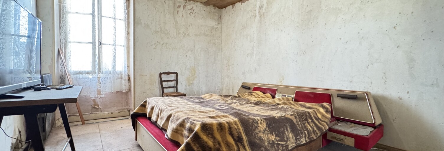 Maison 5 Pièces 178 m² à vendre à Oradour (16140)