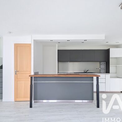 Appartement 5 pièces 257000 €