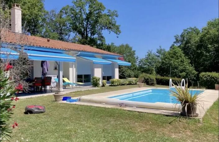 Villa de 5 pièces principales — photo 2