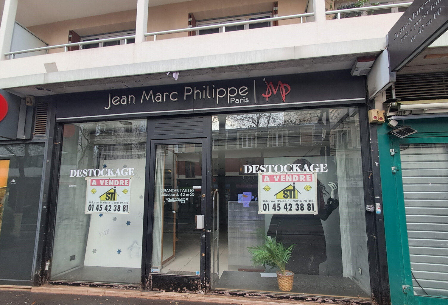 Mûrs de boutique à vendre — photo 1