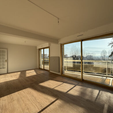 Appartement 4 pièces 1670 €